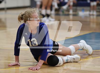 Thumbnail 1 in Lincoln @ Shenango photogallery.