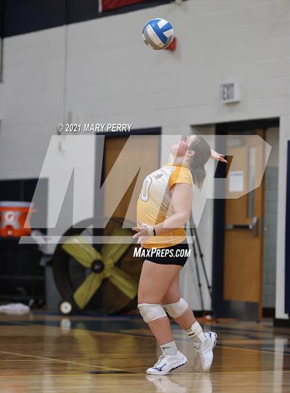 Thumbnail 1 in Lincoln @ Shenango photogallery.