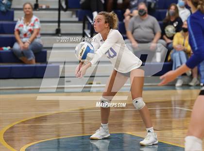 Thumbnail 3 in Lincoln @ Shenango photogallery.