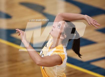 Thumbnail 1 in Lincoln @ Shenango photogallery.