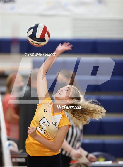 Thumbnail 2 in Lincoln @ Shenango photogallery.