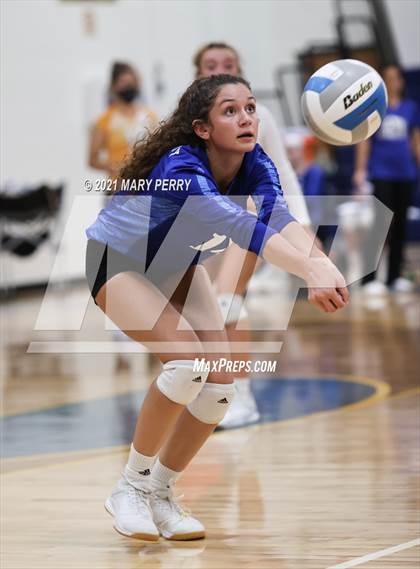 Thumbnail 2 in Lincoln @ Shenango photogallery.
