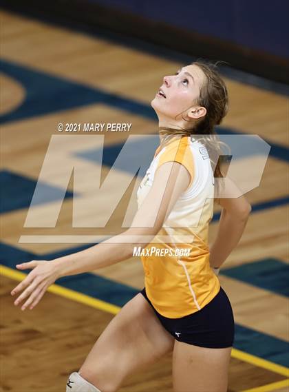Thumbnail 2 in Lincoln @ Shenango photogallery.