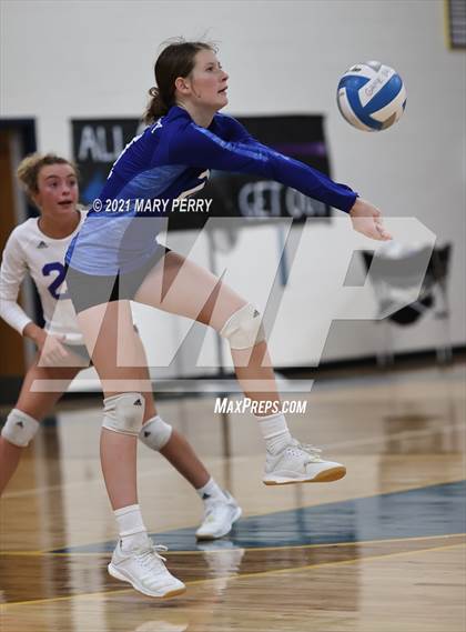 Thumbnail 1 in Lincoln @ Shenango photogallery.