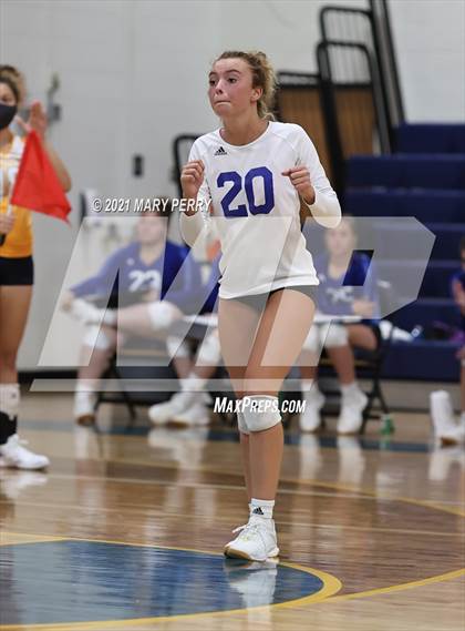 Thumbnail 2 in Lincoln @ Shenango photogallery.