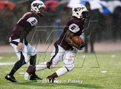 Thumbnail 3 in North Haven @ Windsor (CIAC Class L-Small Semifinal) photogallery.