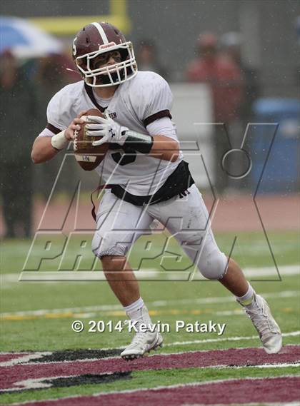 Thumbnail 2 in North Haven @ Windsor (CIAC Class L-Small Semifinal) photogallery.