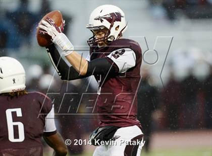 Thumbnail 2 in North Haven @ Windsor (CIAC Class L-Small Semifinal) photogallery.