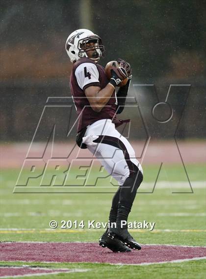 Thumbnail 3 in North Haven @ Windsor (CIAC Class L-Small Semifinal) photogallery.