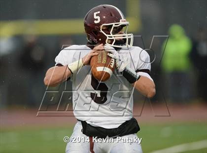 Thumbnail 2 in North Haven @ Windsor (CIAC Class L-Small Semifinal) photogallery.