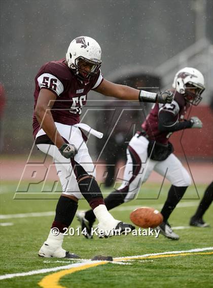 Thumbnail 2 in North Haven @ Windsor (CIAC Class L-Small Semifinal) photogallery.