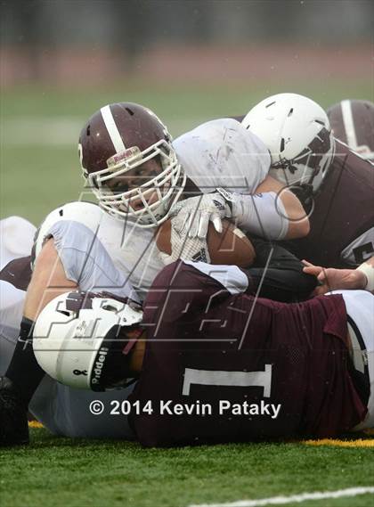 Thumbnail 2 in North Haven @ Windsor (CIAC Class L-Small Semifinal) photogallery.