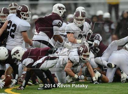 Thumbnail 3 in North Haven @ Windsor (CIAC Class L-Small Semifinal) photogallery.