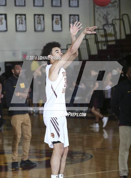 Thumbnail 3 in Scarsdale vs Mt. Vernon (Section 1 Class AA Quarter Final) photogallery.