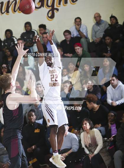 Thumbnail 3 in Scarsdale vs Mt. Vernon (Section 1 Class AA Quarter Final) photogallery.