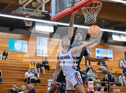 Thumbnail 2 in JSerra Catholic vs. Eastside Catholic (Torrey Pines Holiday Classic) photogallery.