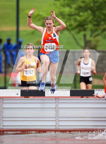 Thumbnail 1 in Eastern Relays Meet (Steeplechase) photogallery.