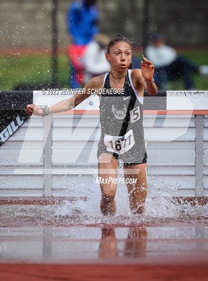 Thumbnail 3 in Eastern Relays Meet (Steeplechase) photogallery.