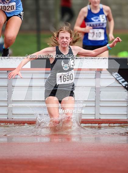 Thumbnail 1 in Eastern Relays Meet (Steeplechase) photogallery.