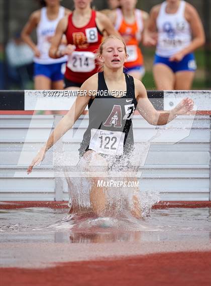 Thumbnail 3 in Eastern Relays Meet (Steeplechase) photogallery.