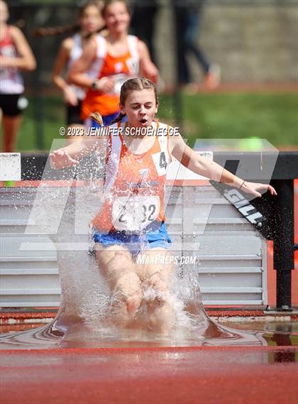 Thumbnail 3 in Eastern Relays Meet (Steeplechase) photogallery.