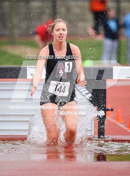 Thumbnail 1 in Eastern Relays Meet (Steeplechase) photogallery.