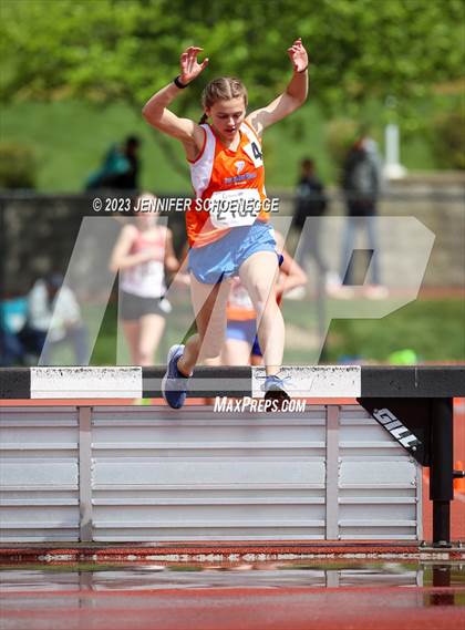 Thumbnail 2 in Eastern Relays Meet (Steeplechase) photogallery.