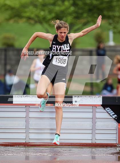 Thumbnail 3 in Eastern Relays Meet (Steeplechase) photogallery.