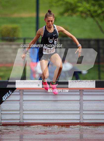 Thumbnail 2 in Eastern Relays Meet (Steeplechase) photogallery.