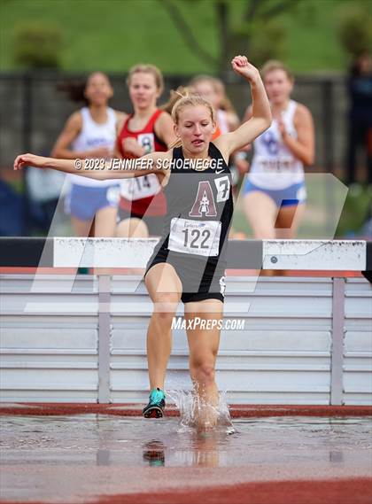Thumbnail 1 in Eastern Relays Meet (Steeplechase) photogallery.