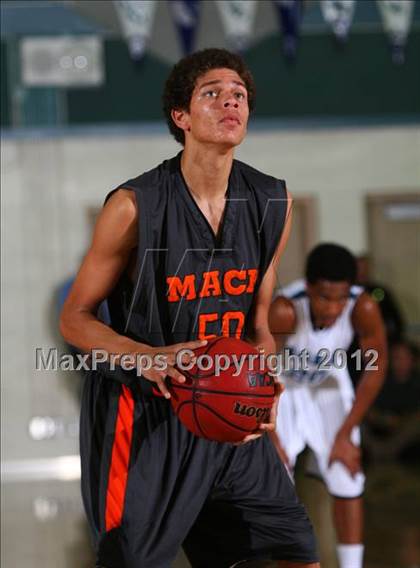 Thumbnail 2 in McClymonds @ Sheldon (CIF D1 NorCal Semifinal) photogallery.