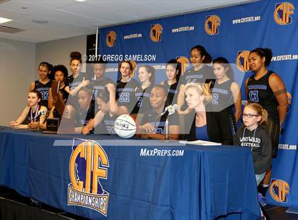 Thumbnail 1 in McClatchy vs Windward (CIF State D1 Final) photogallery.