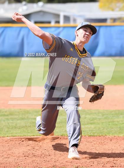 Thumbnail 3 in Parker vs. Joseph City  (PCDS Desert Classic) photogallery.