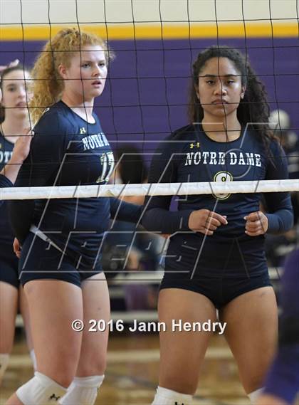 Thumbnail 2 in Fayetteville vs. Notre Dame (Durango Fall Classic) photogallery.