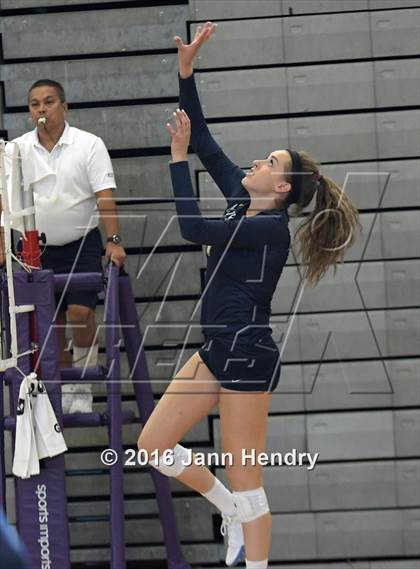Thumbnail 1 in Fayetteville vs. Notre Dame (Durango Fall Classic) photogallery.