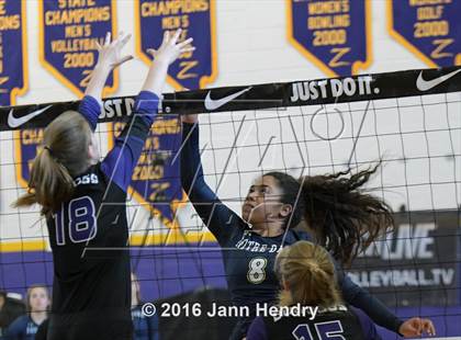 Thumbnail 1 in Fayetteville vs. Notre Dame (Durango Fall Classic) photogallery.