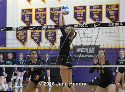 Thumbnail 2 in Fayetteville vs. Notre Dame (Durango Fall Classic) photogallery.