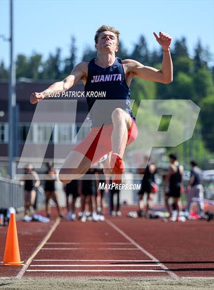Thumbnail 3 in Newport - Bellevue vs Juanita (Long Jump) photogallery.