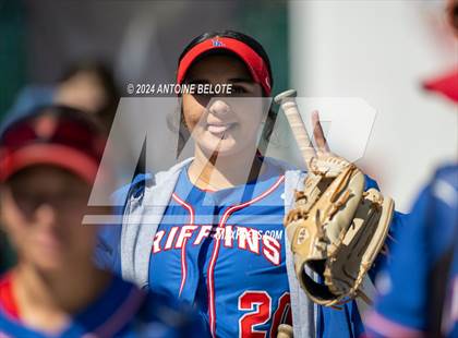 Thumbnail 3 in Los Alamitos vs. Chino Hills photogallery.