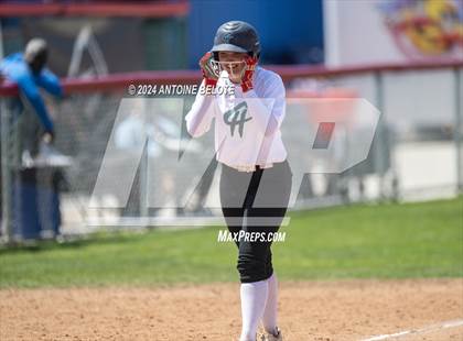 Thumbnail 3 in Los Alamitos vs. Chino Hills photogallery.