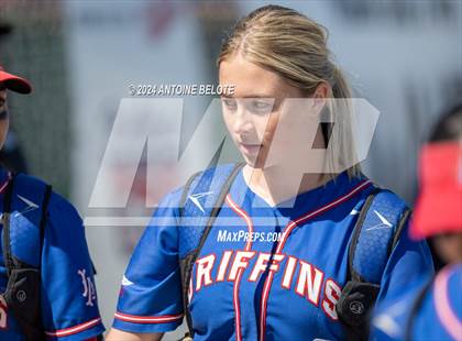 Thumbnail 2 in Los Alamitos vs. Chino Hills photogallery.