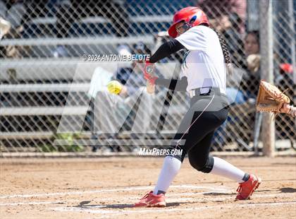 Thumbnail 2 in Los Alamitos vs. Chino Hills photogallery.