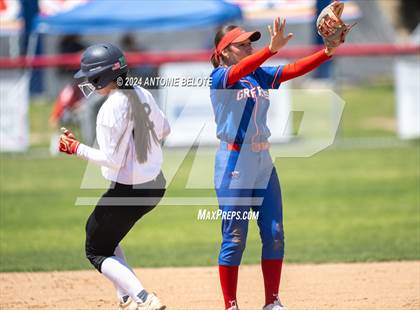 Thumbnail 3 in Los Alamitos vs. Chino Hills photogallery.