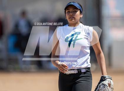 Thumbnail 2 in Los Alamitos vs. Chino Hills photogallery.