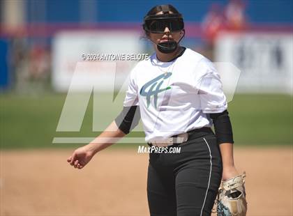 Thumbnail 3 in Los Alamitos vs. Chino Hills photogallery.