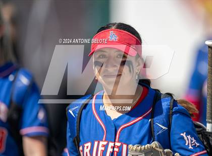 Thumbnail 1 in Los Alamitos vs. Chino Hills photogallery.