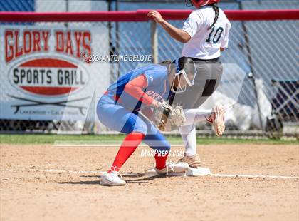 Thumbnail 1 in Los Alamitos vs. Chino Hills photogallery.
