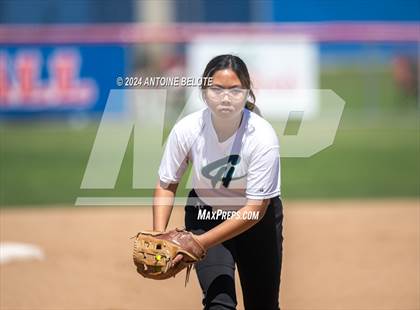 Thumbnail 3 in Los Alamitos vs. Chino Hills photogallery.