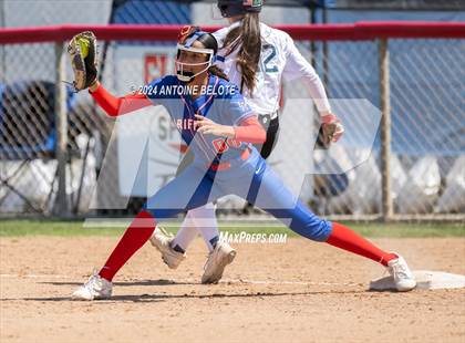Thumbnail 1 in Los Alamitos vs. Chino Hills photogallery.