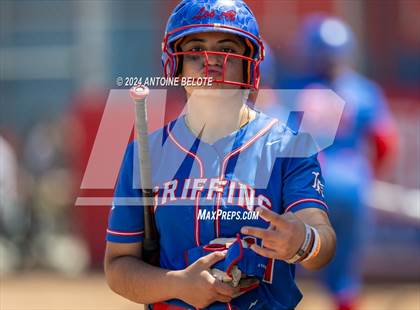 Thumbnail 2 in Los Alamitos vs. Chino Hills photogallery.